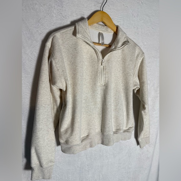 Fabletics Off-White Pull Over Jacket - Picture 2 of 5